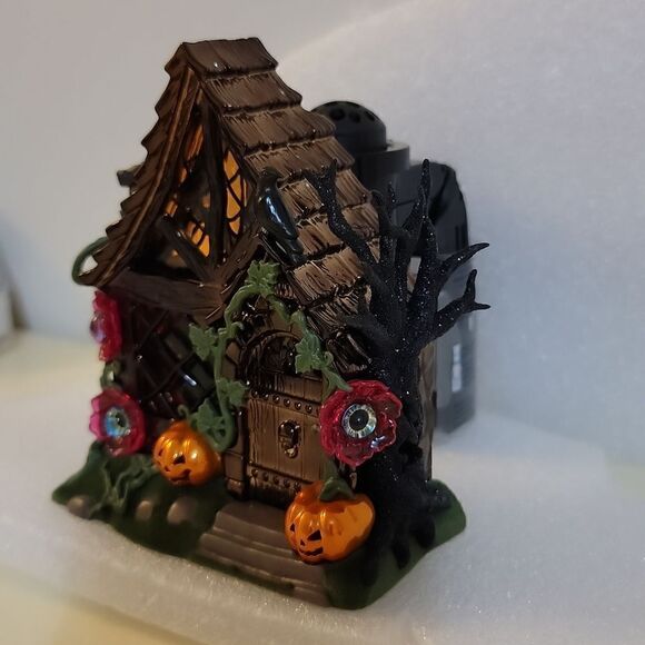 Bath & Body Works Halloween Witches Cottage Haunted House Wallflower Plug In New - Picture 3 of 10
